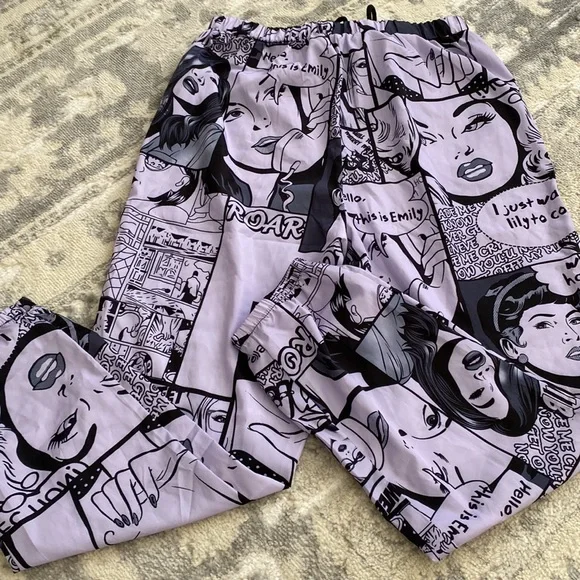 SHEIN parachute pants & FREE scrunchies - Picture 2 of 6